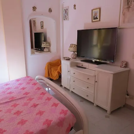 玛丽亚焦万娜公寓